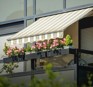Balcony awning